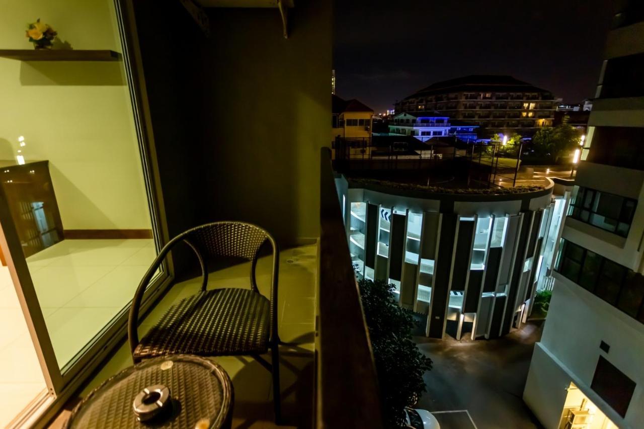 Honey Boutique Hotel Pattaya Exterior photo